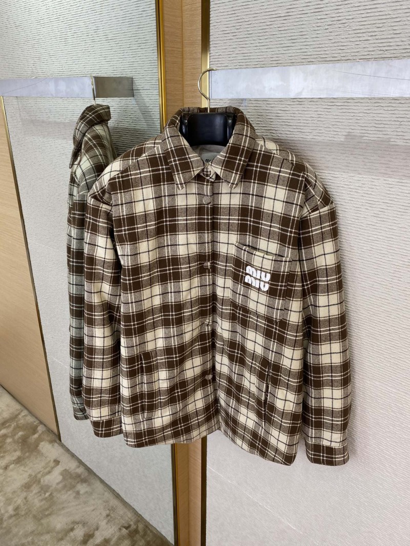 MIUMIU appliqu??d logo down jacket 6