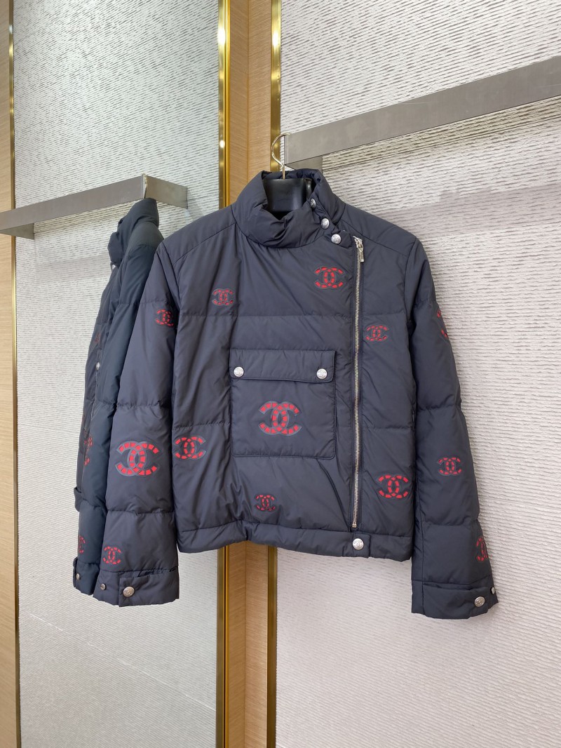 CHANEL cut-out down jacket 4