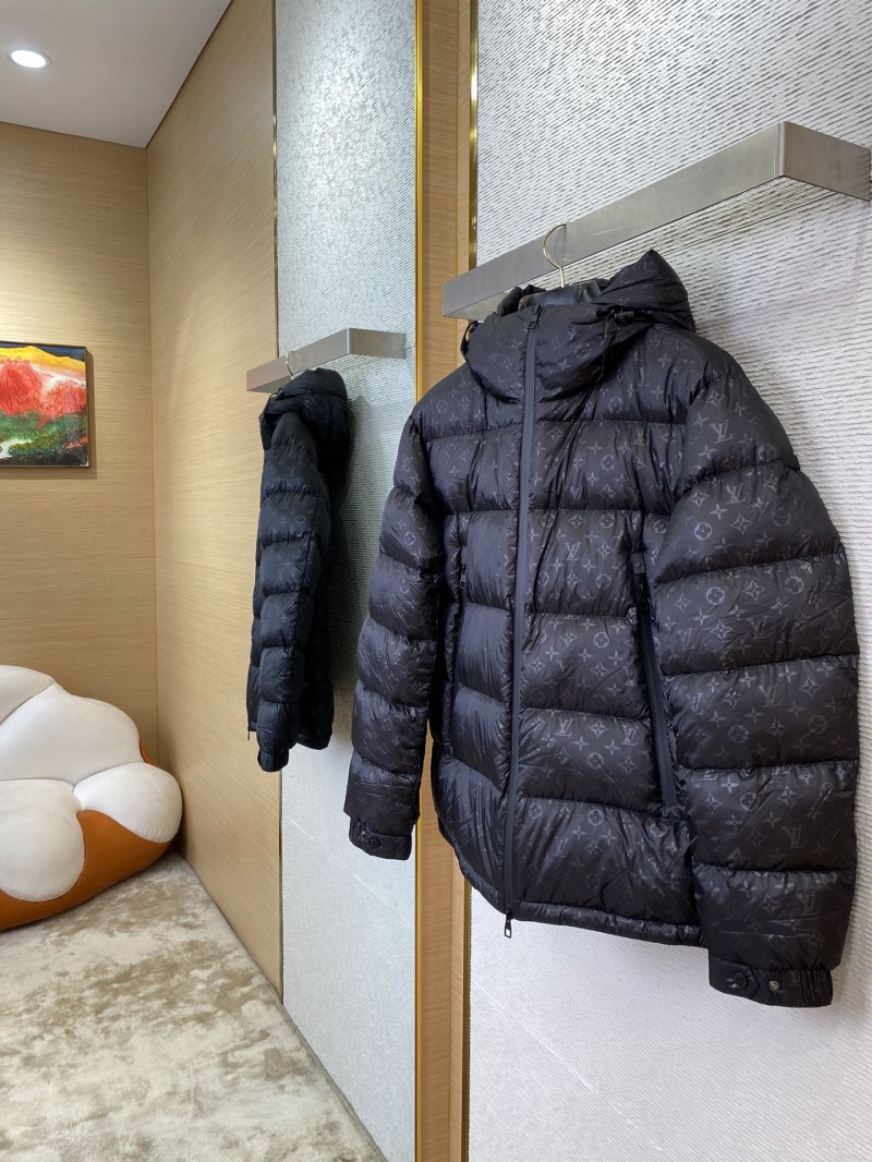LV Gradient Jacquard Down Jacket 2