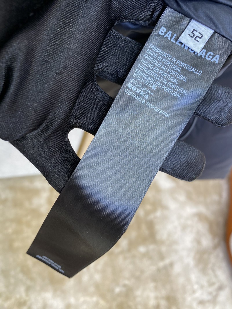 Balenciaga 3M Logo Down Jacket Black 8