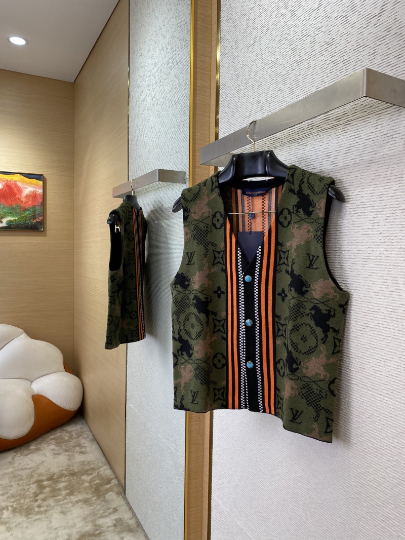 LV camouflage knitted waistcoat 2