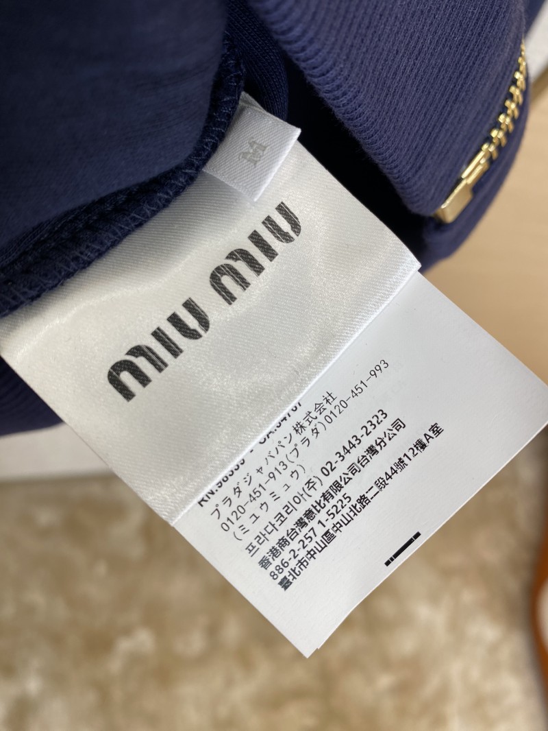 Miu Miu Logo Hooded Jacket 8