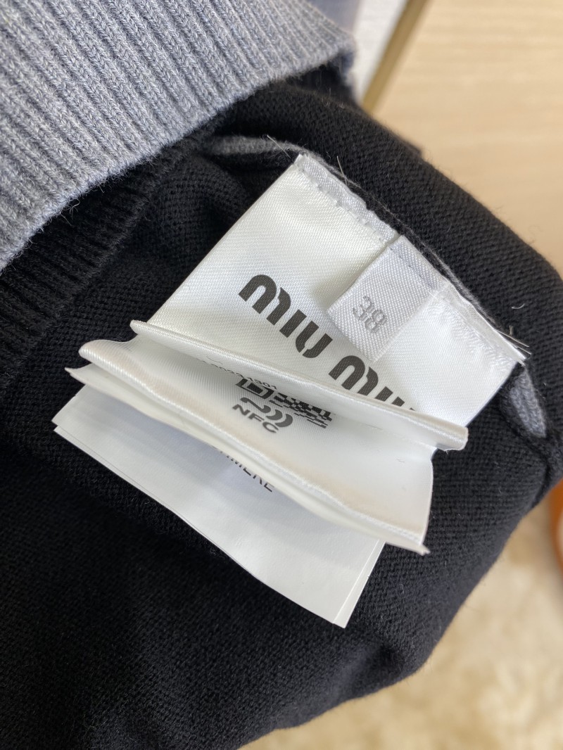 Miu Miu Double Layer Appliqu?? Knit 8