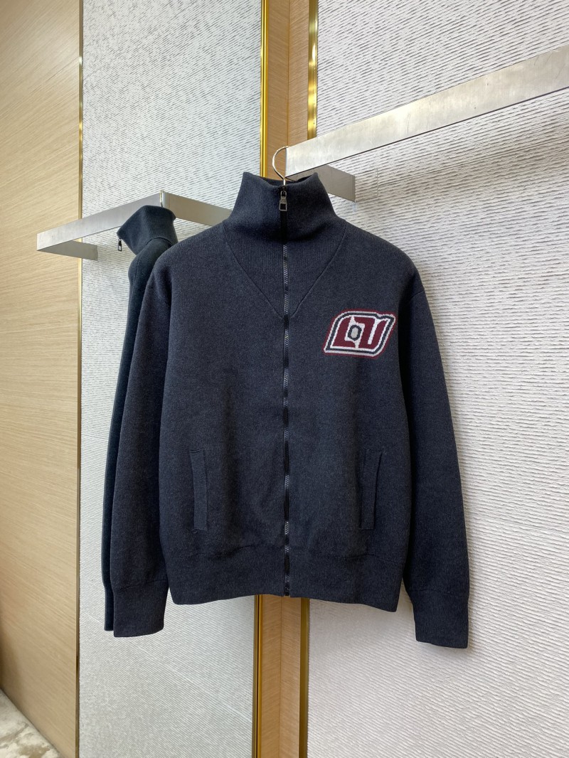 LV appliqu?? Embroidered jacket 4