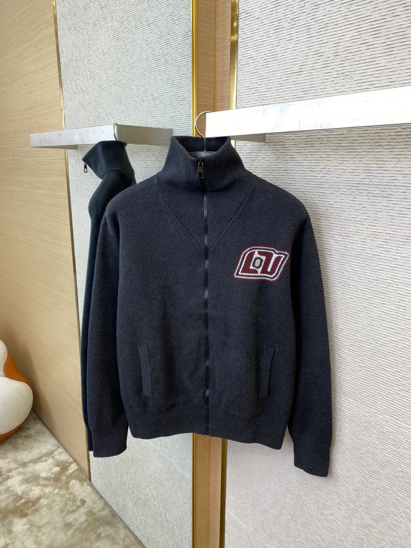 LV appliqu?? Embroidered jacket 6