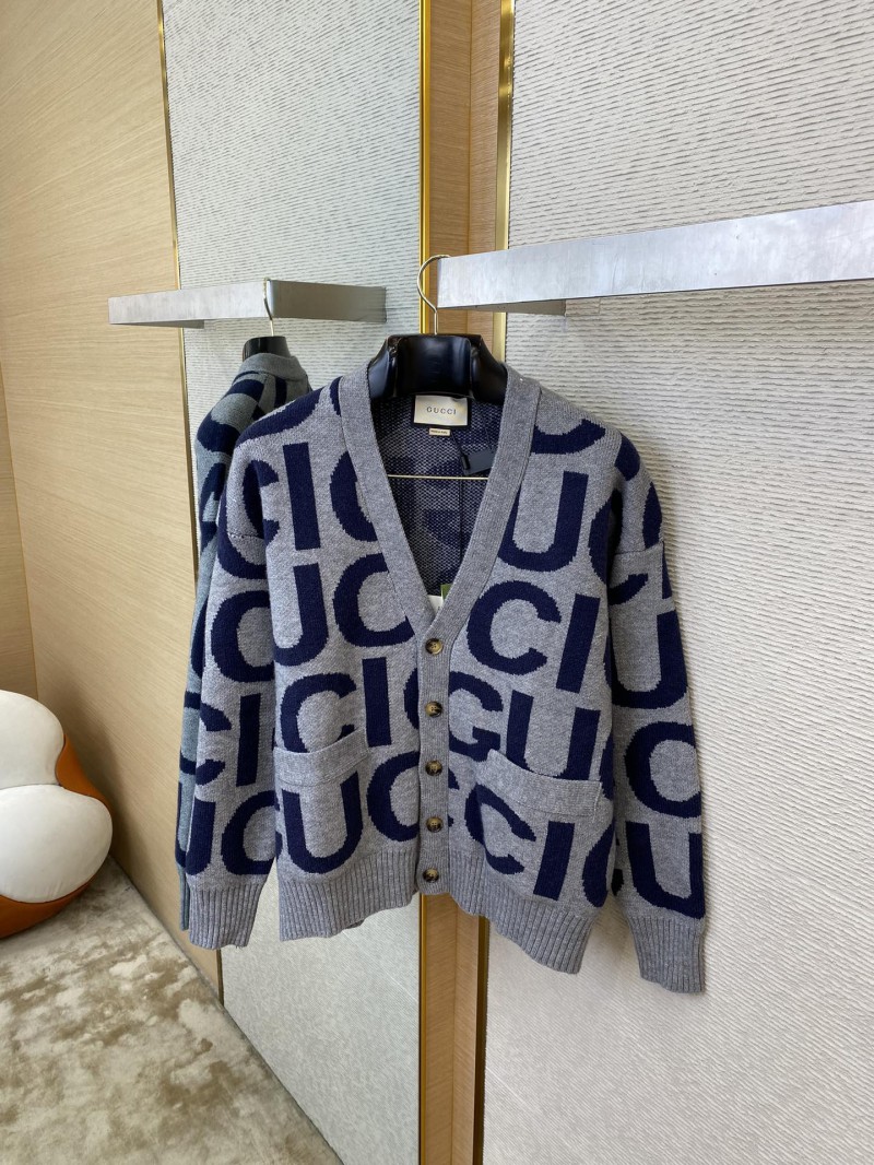 Gucci monogrammed knitted cardigan 6
