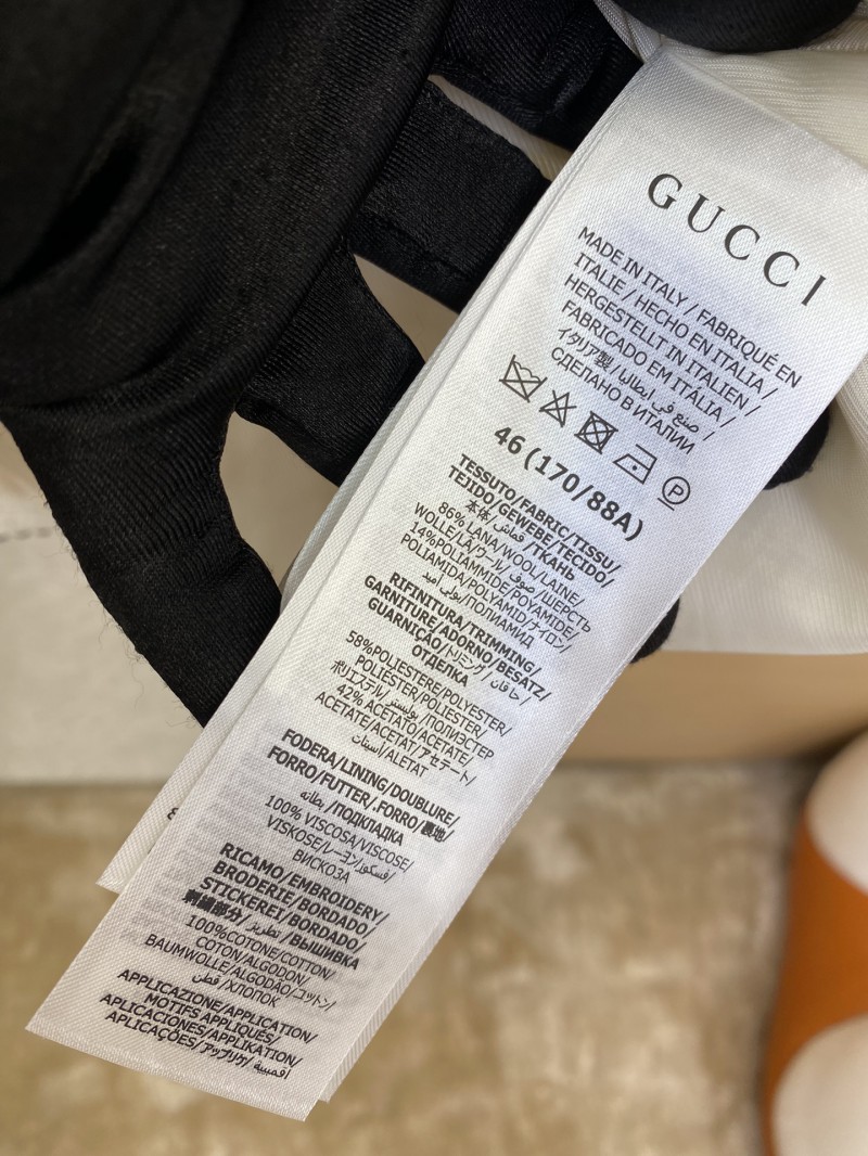 Gucci Badge Logo Tweed Wool Jacket White 7