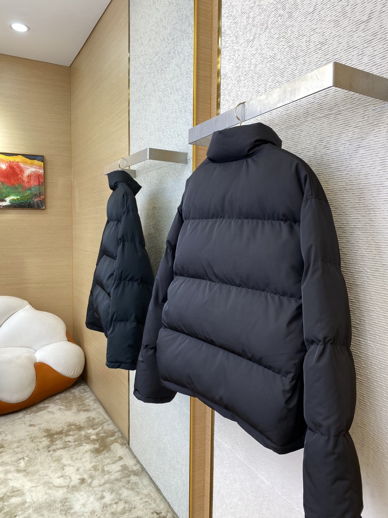 Balenciaga show style pin-on reversible cottonouterwear 7