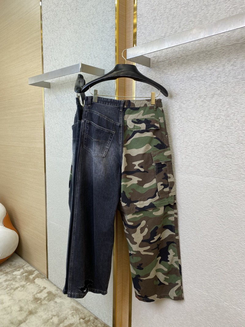 Balenciaga Spliced Camouflage Jeans Black 5