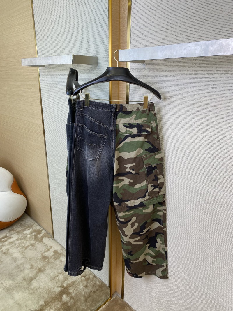 Balenciaga Spliced Camouflage Jeans Black 7
