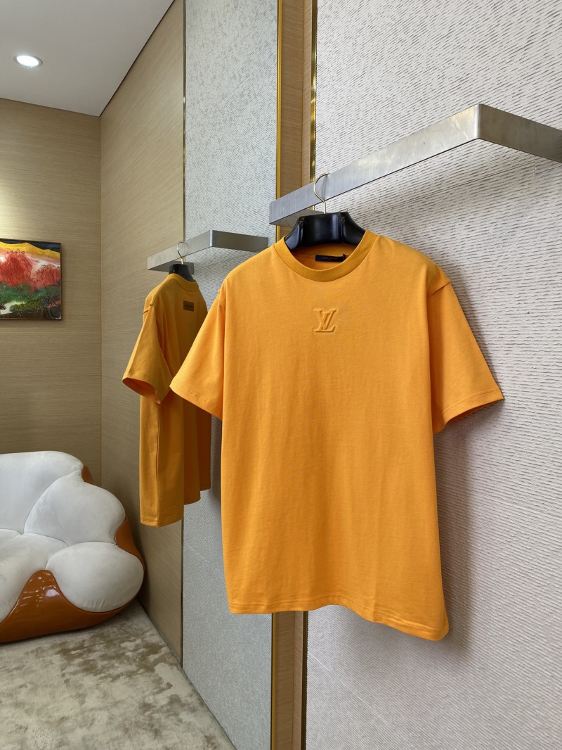LV Embossed Logo Short Sleeve T-Shirt 2