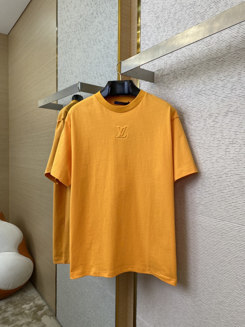 LV Embossed Logo Short Sleeve T-Shirt 4