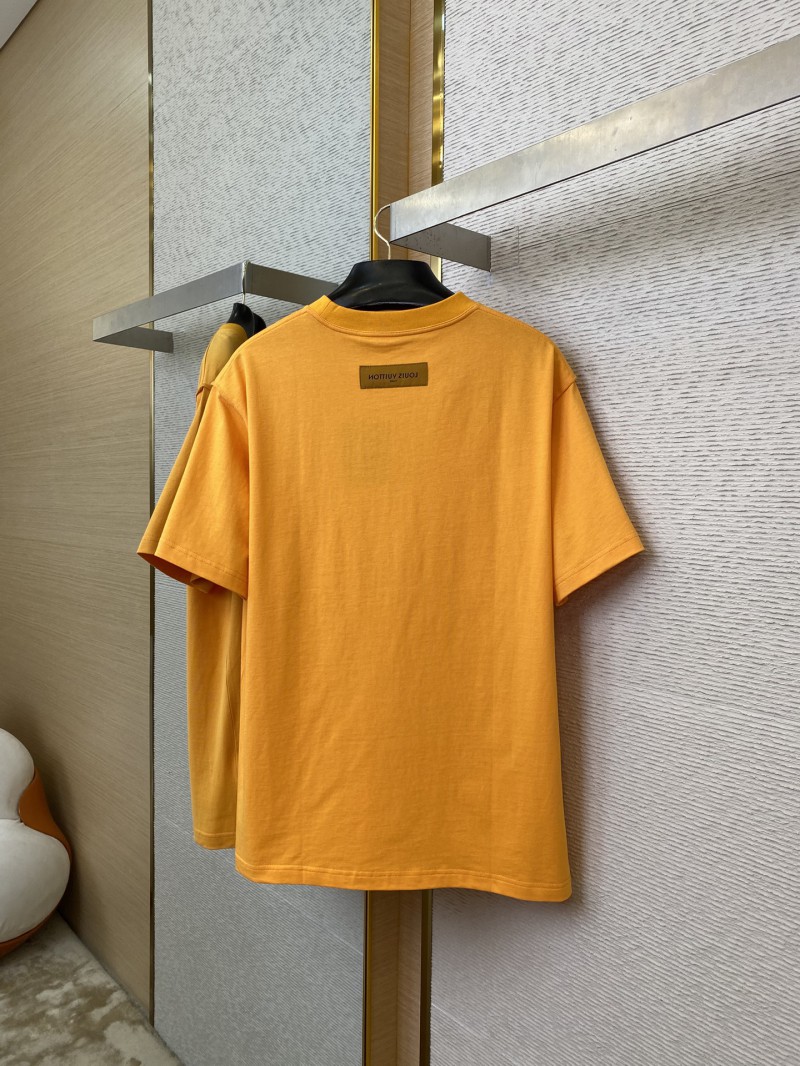 LV Embossed Logo Short Sleeve T-Shirt 5