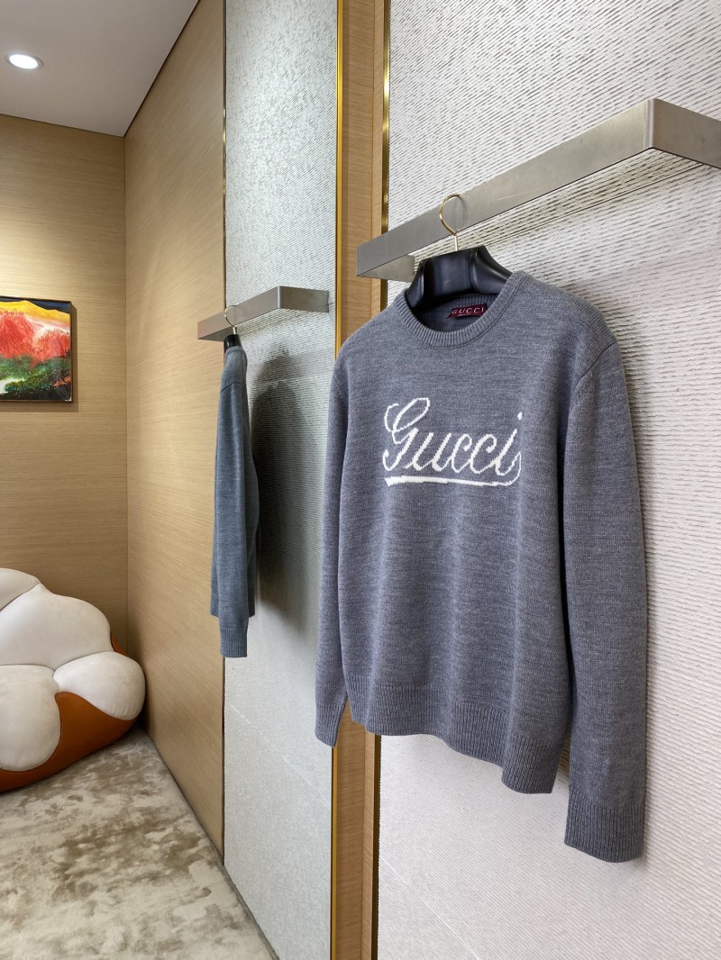 Gucci monogrammed appliqu??d jumper 2