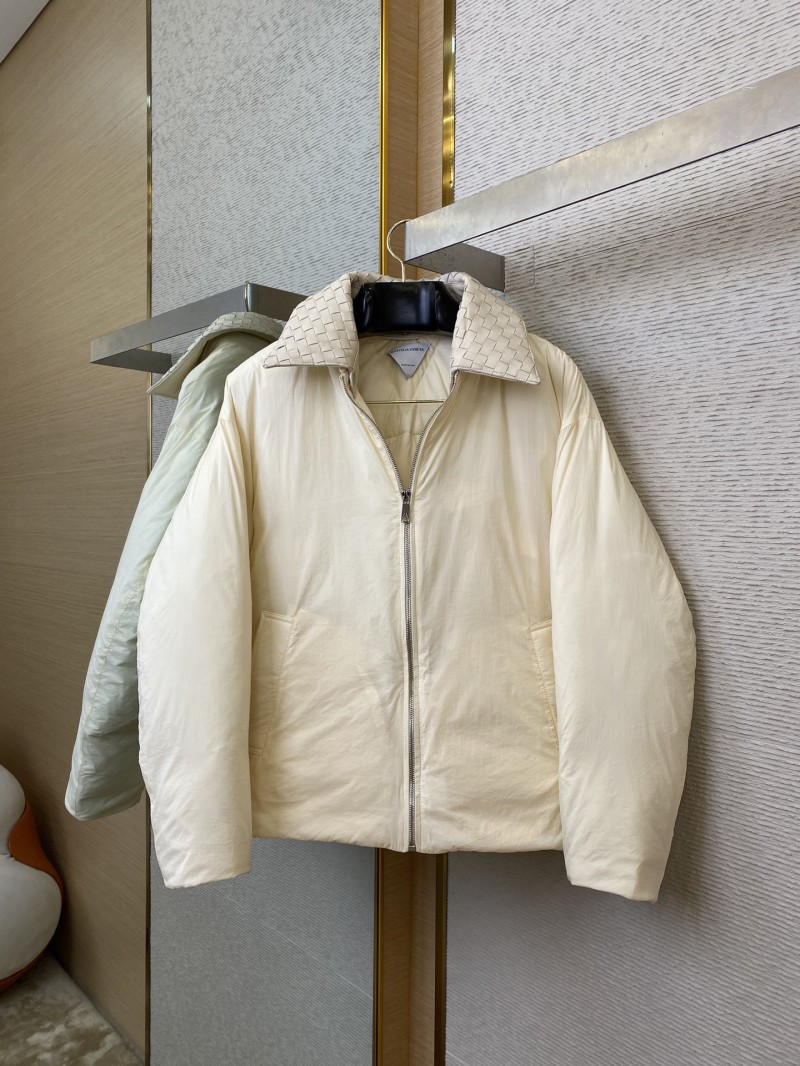 Bottega Veneta Lapel Down Jacket Beige 4