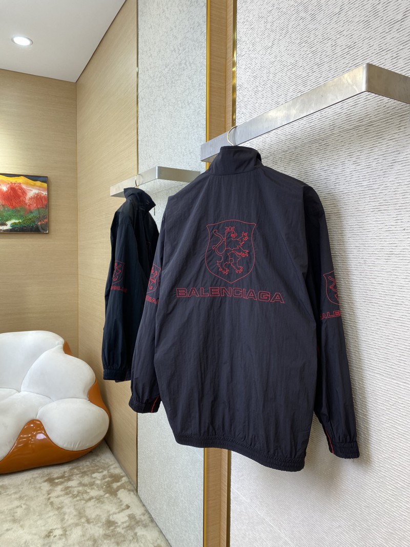 Balenciaga Manchester United Co-branded Jacket 3