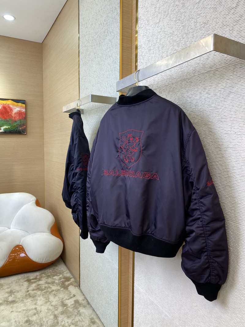 Balenciaga Manchester United co-branded baseball jersey 3