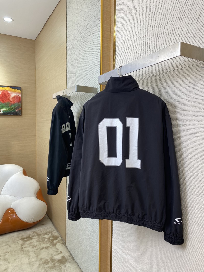 Balenciaga Manchester United co-branded embroidered zip jacket jacket 3