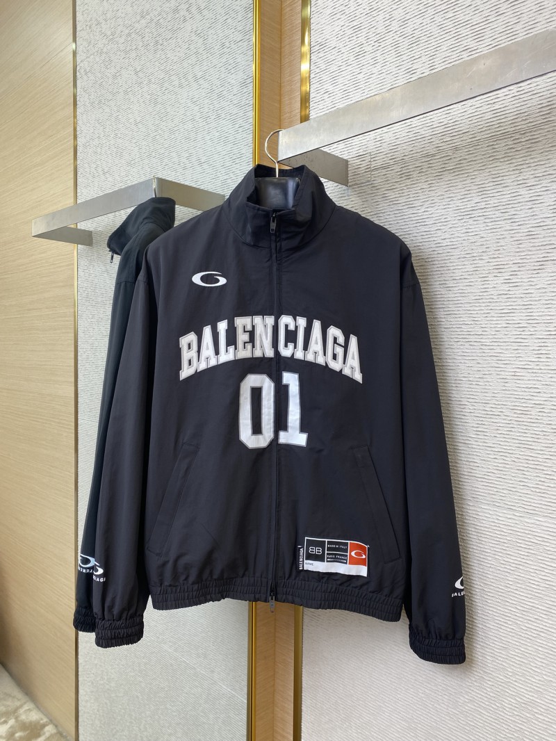 Balenciaga Manchester United co-branded embroidered zip jacket jacket 4