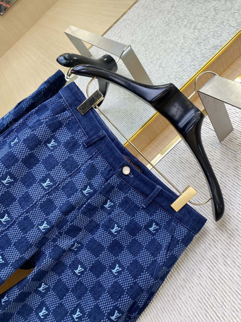 LV America's Cup Checkered Shorts 5