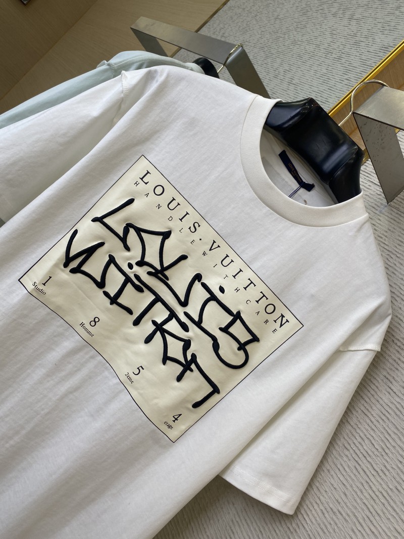LV Abstract Letter Embroidery Short Sleeve T-Shirt 5