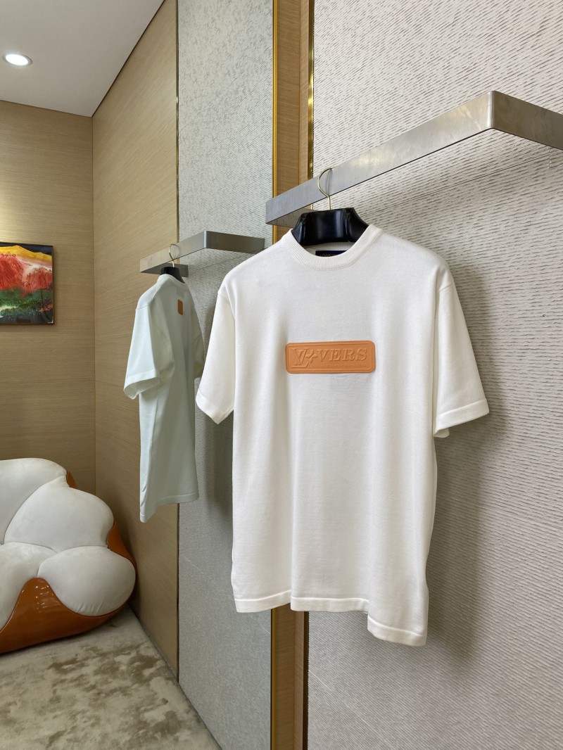 LV Embossed Leather Badge Knit Short Sleeve T-Shirt 2