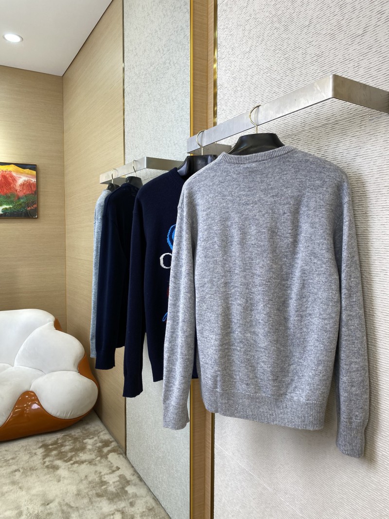 Gucci Year of the Snake Appliqu?? Crew Neck Sweater Grey 3