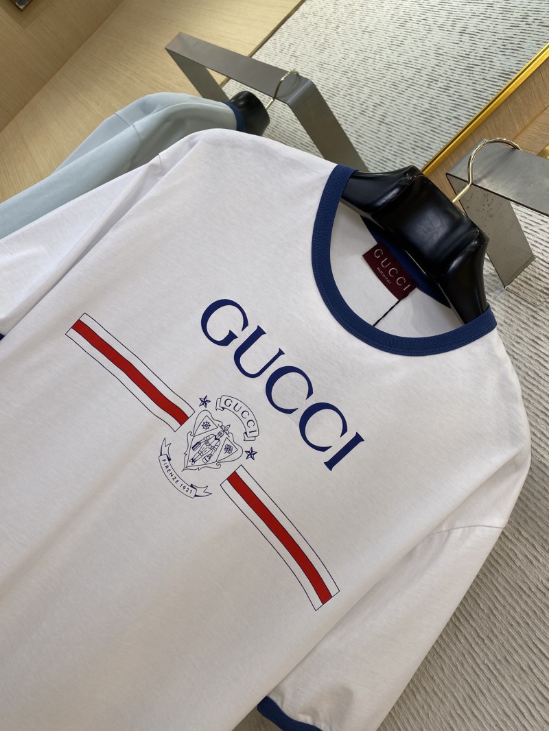 Gucci Printed Round Neck Short Sleeve T-Shirt 5