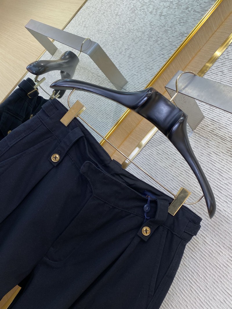 LV Multi-Pocket Work Shorts 5