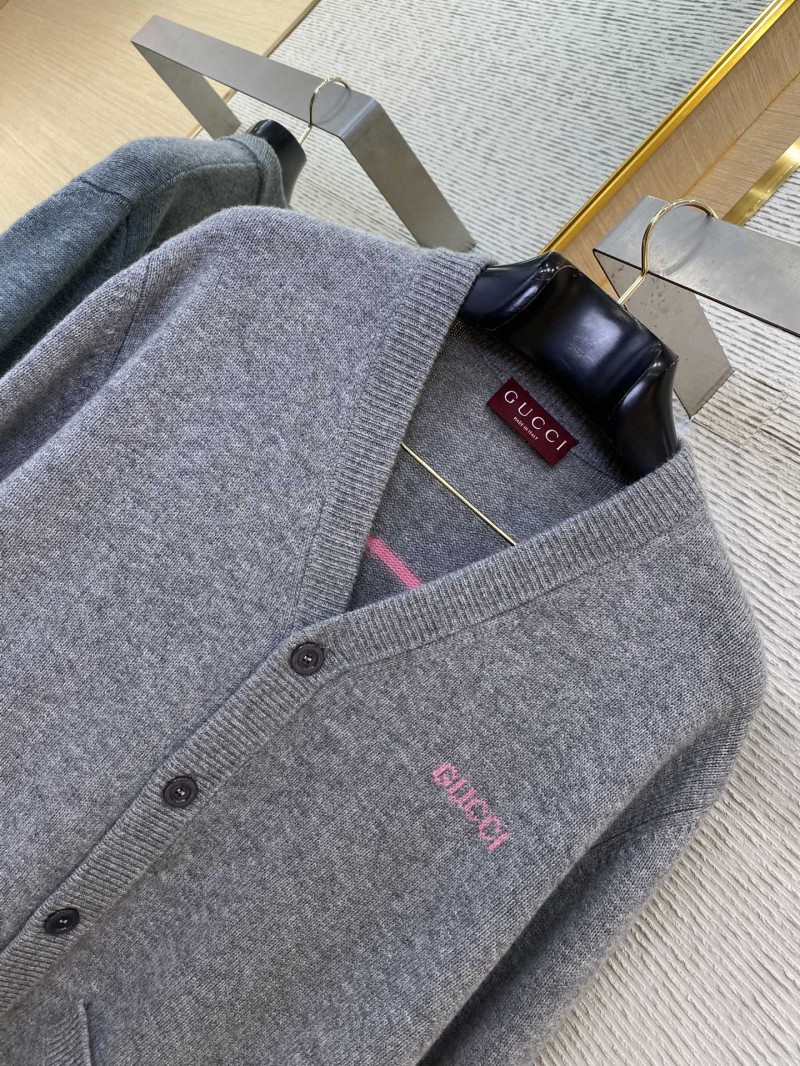Gucci Ski Appliqu?? Wool Knit Cardigan 5