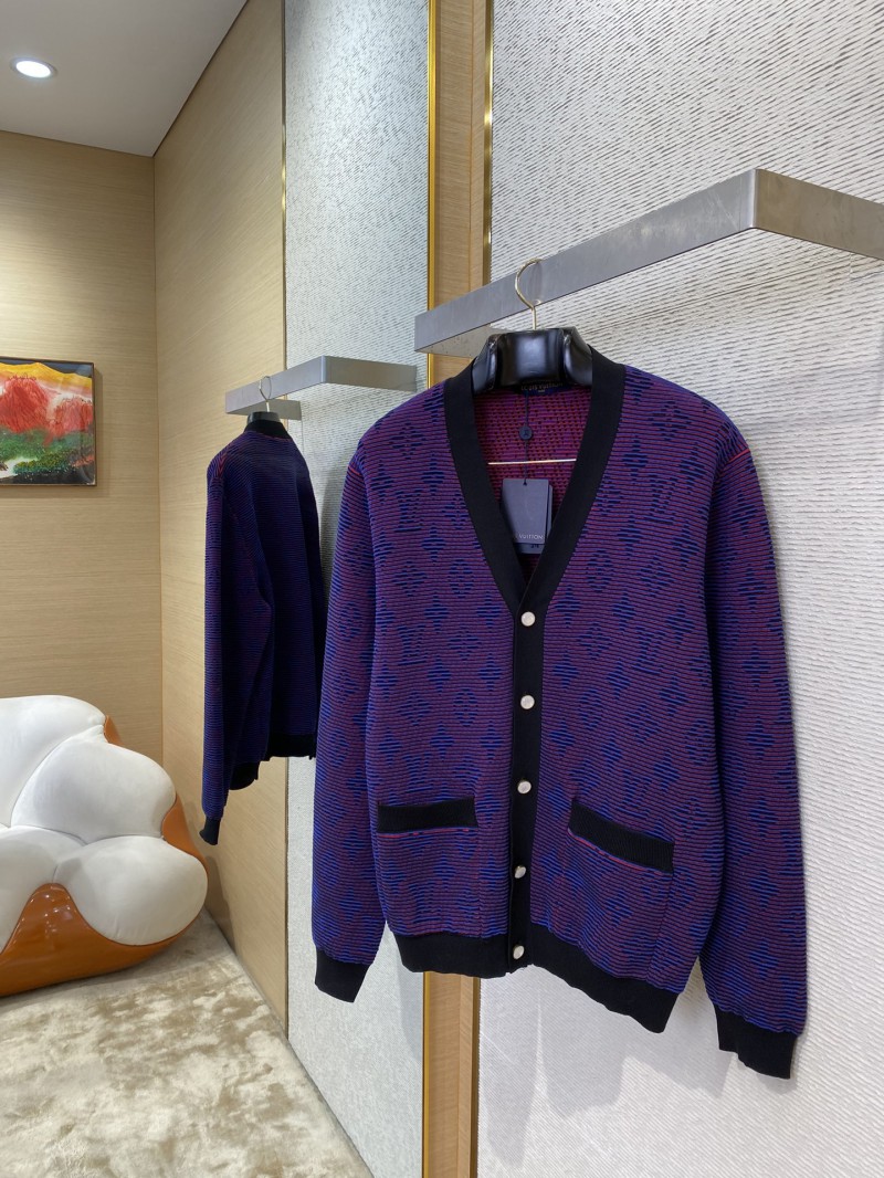 LV Lenticular effect jacquard knit 2