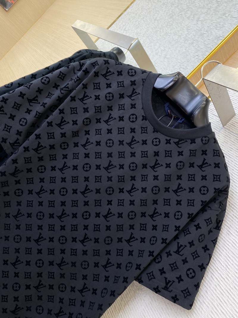 LV Flocked Short Sleeve T-Shirt 5