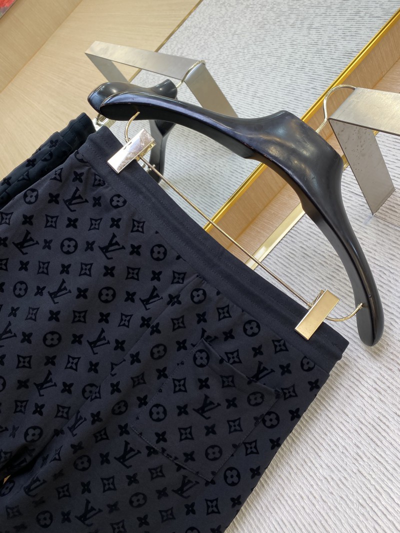 LV Flocking Shorts 7