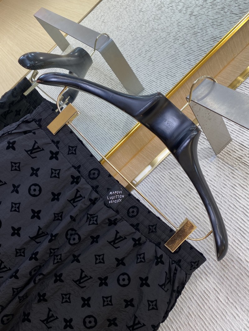 LV full print flocked shorts 5