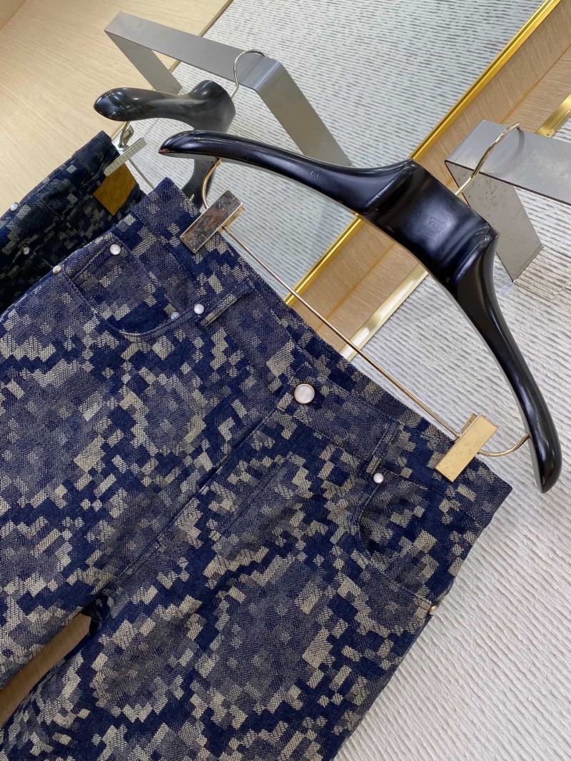 LV Snake print suit trousers 5
