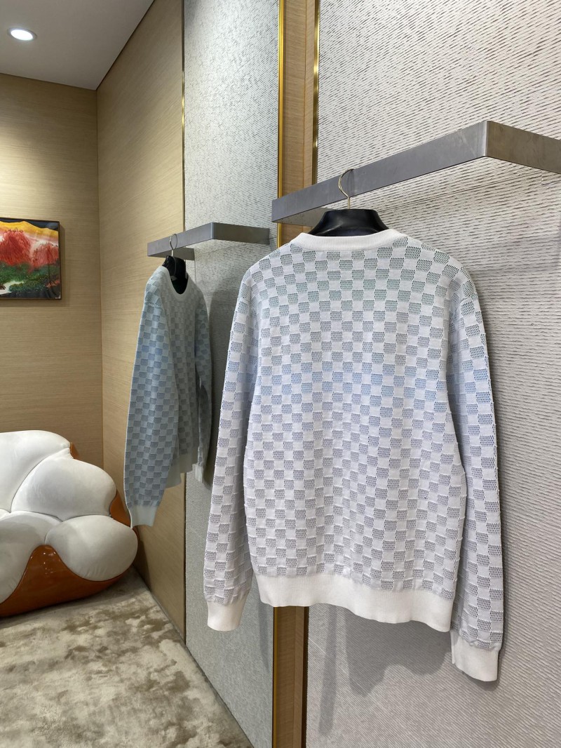 LV Gradient Checkerboard Knit Round Neck Long Sleeve 3