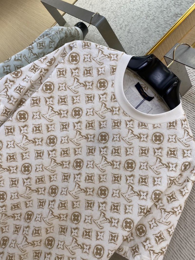 LV Logo Printed Crew Neck Short Sleeve T-Shirt 5