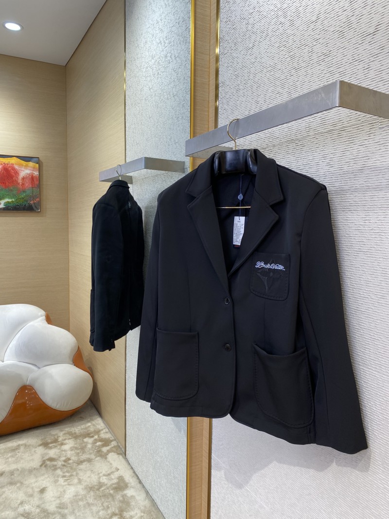 LV logo embroidered blazer 2
