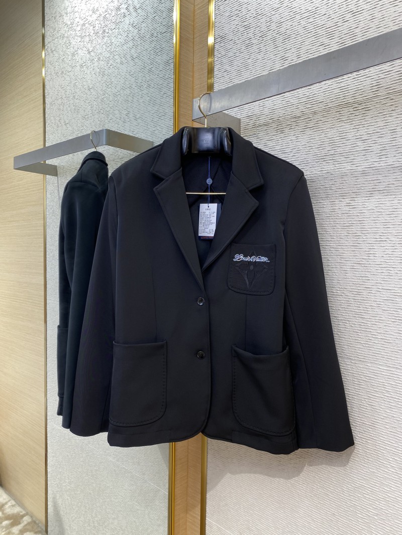 LV logo embroidered blazer 4