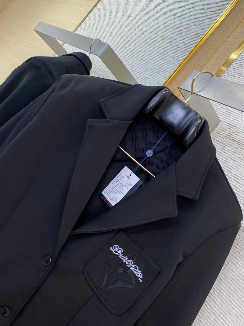 LV logo embroidered blazer 5