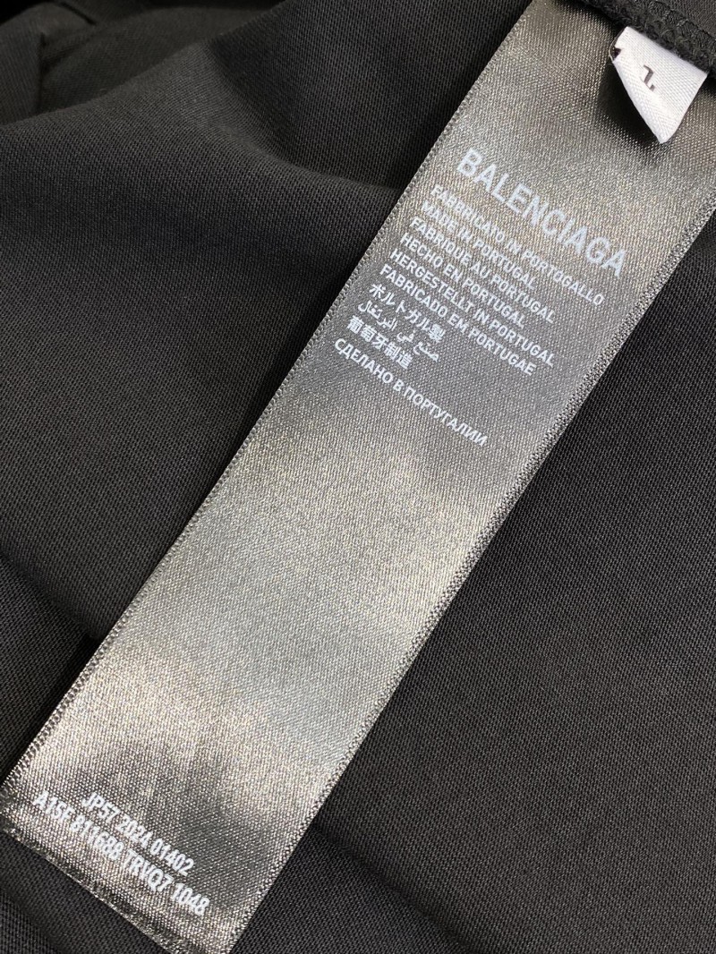 Balenciaga distressed portrait print round neck short sleeve T-shirt 8