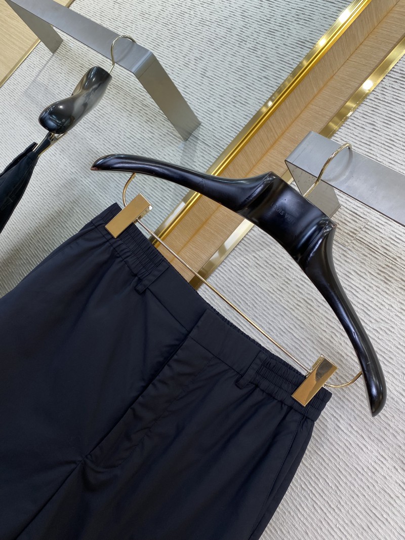 Fendi Letter Embroidered Straight Leg Nylon Shorts Black 5