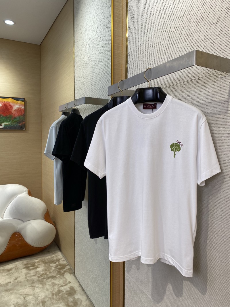 Gucci Green Rose 3D Embroidery Short Sleeve Black 2