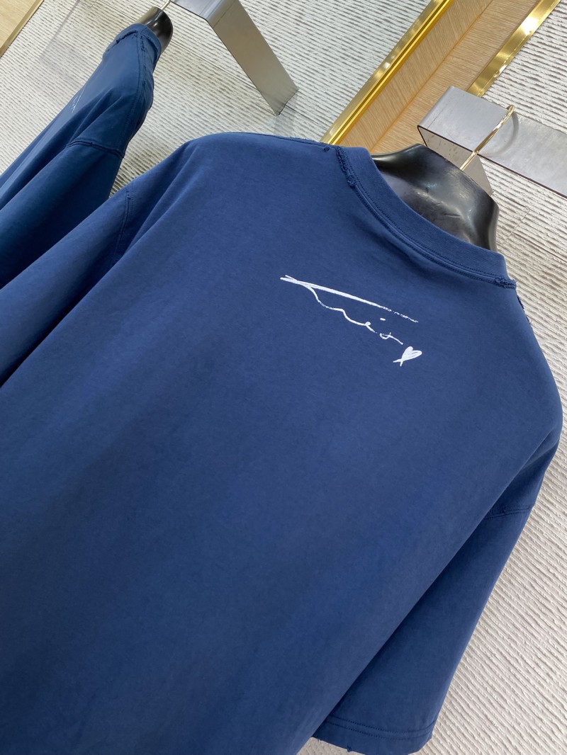 Balenciaga Portrait worn-in short-sleeve T-shirt 7