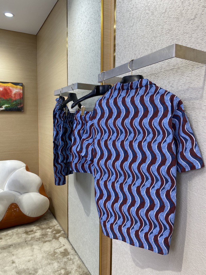 Gucci Wave Print Shorts 3
