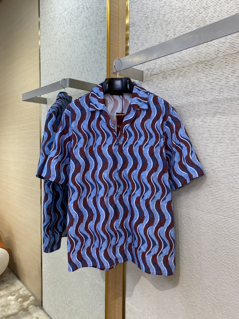 Gucci Wave Print Short Sleeve Shirt 4