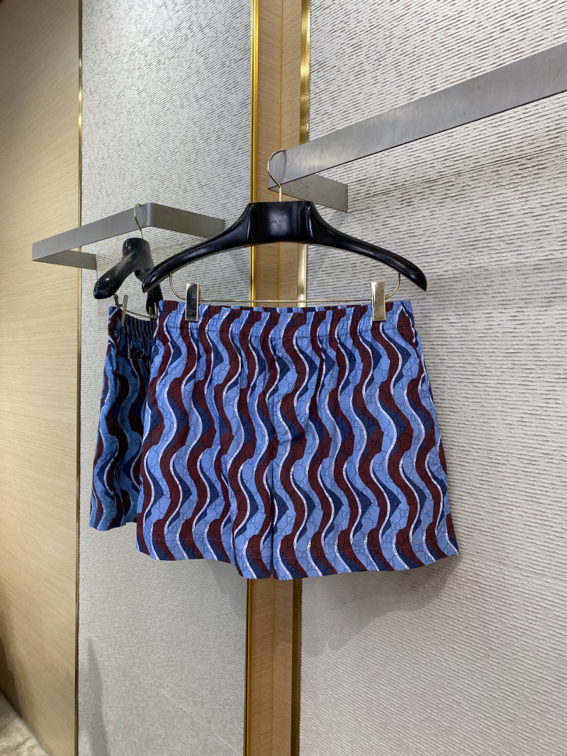 Gucci Wave Print Shorts 4