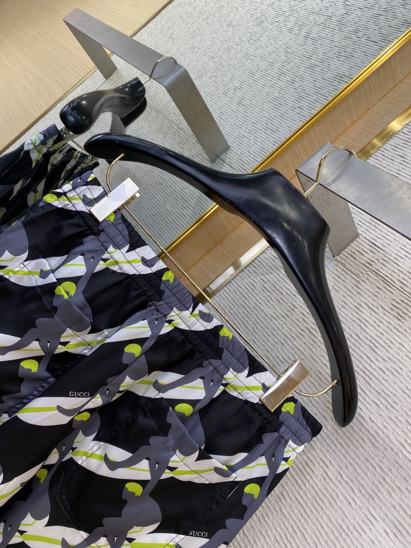Gucci Surf Print Silk Shorts 7