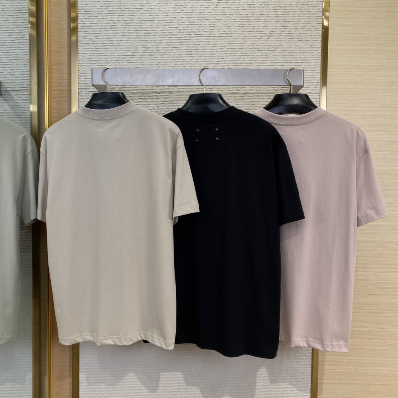 Maison Margiela Digital Embroidery Four Corner Stitch Short Sleeve T-Shirt almond 1