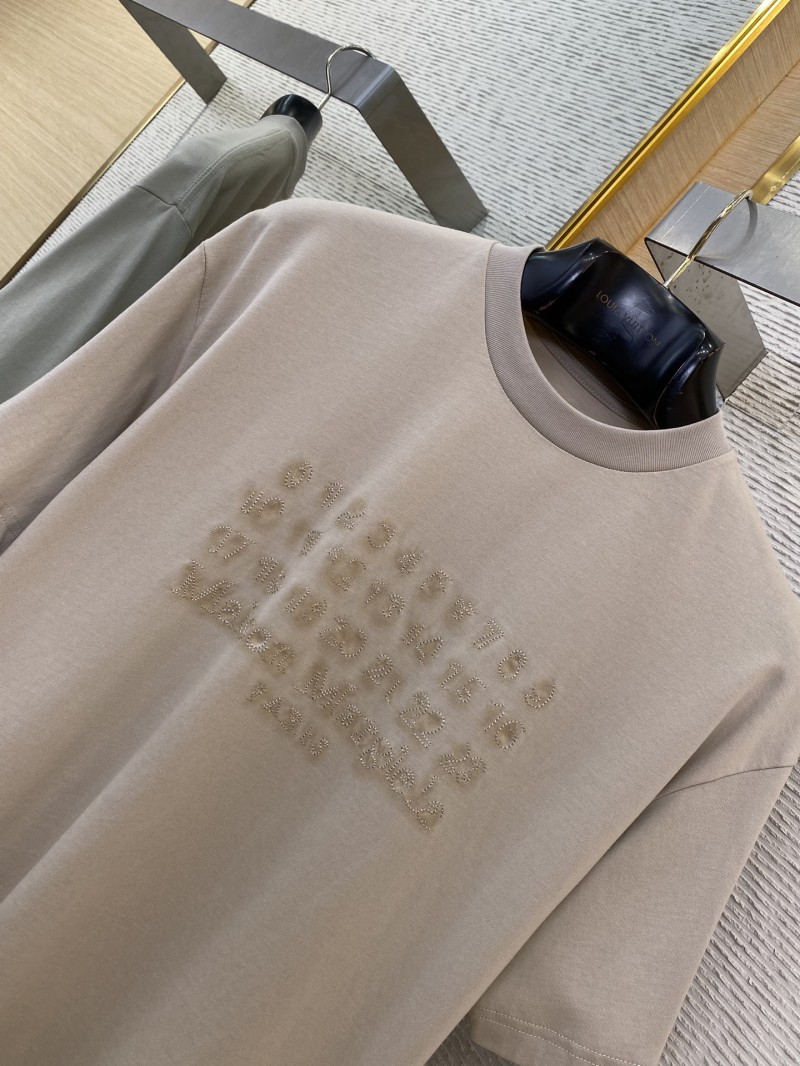 Maison Margiela Digital Embroidery Four Corner Stitch Short Sleeve T-Shirt Khaki 5